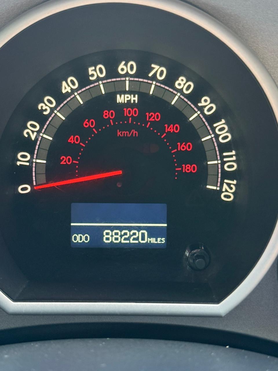 TOYOTA Tundra Crewmax 5.7 V8 - miniatura 4