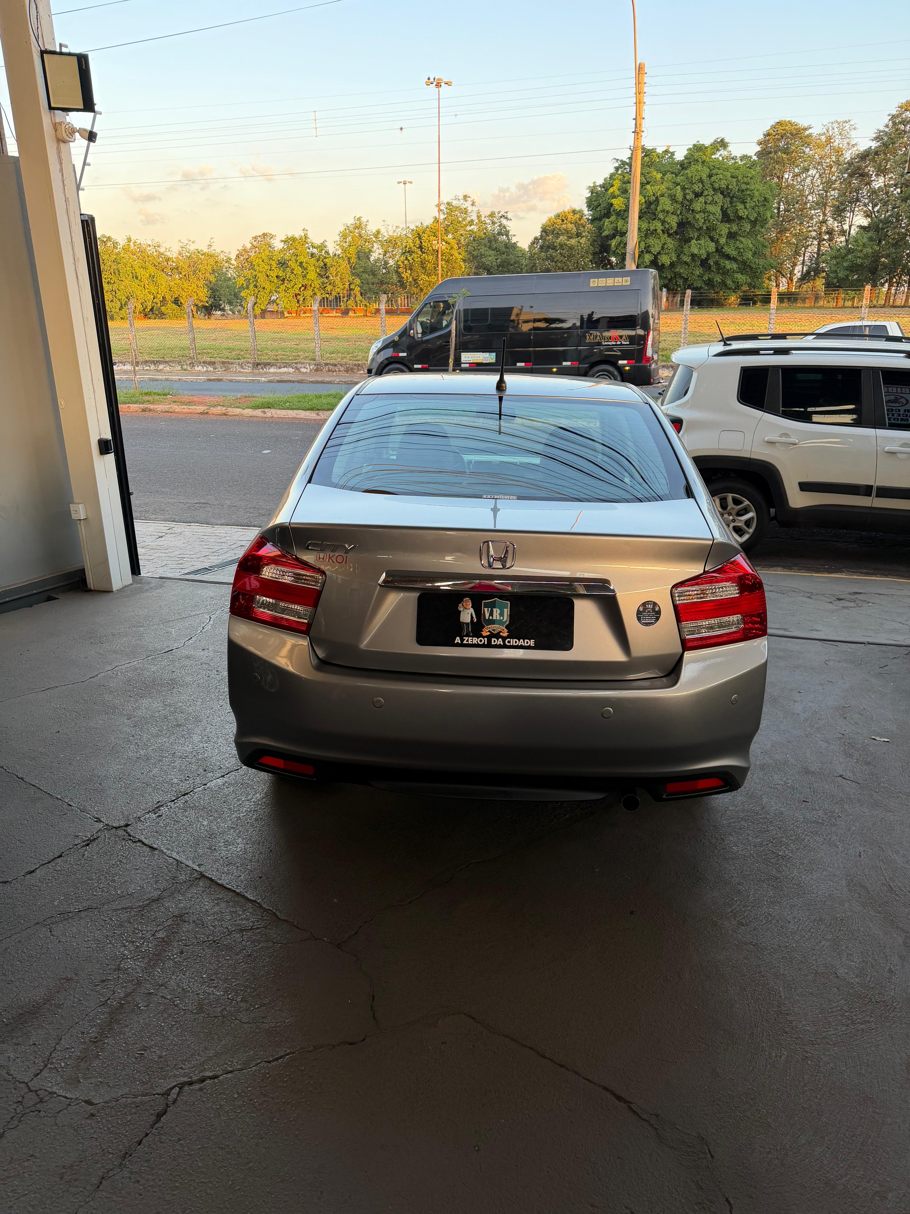 HONDA City Sedan - miniatura 9