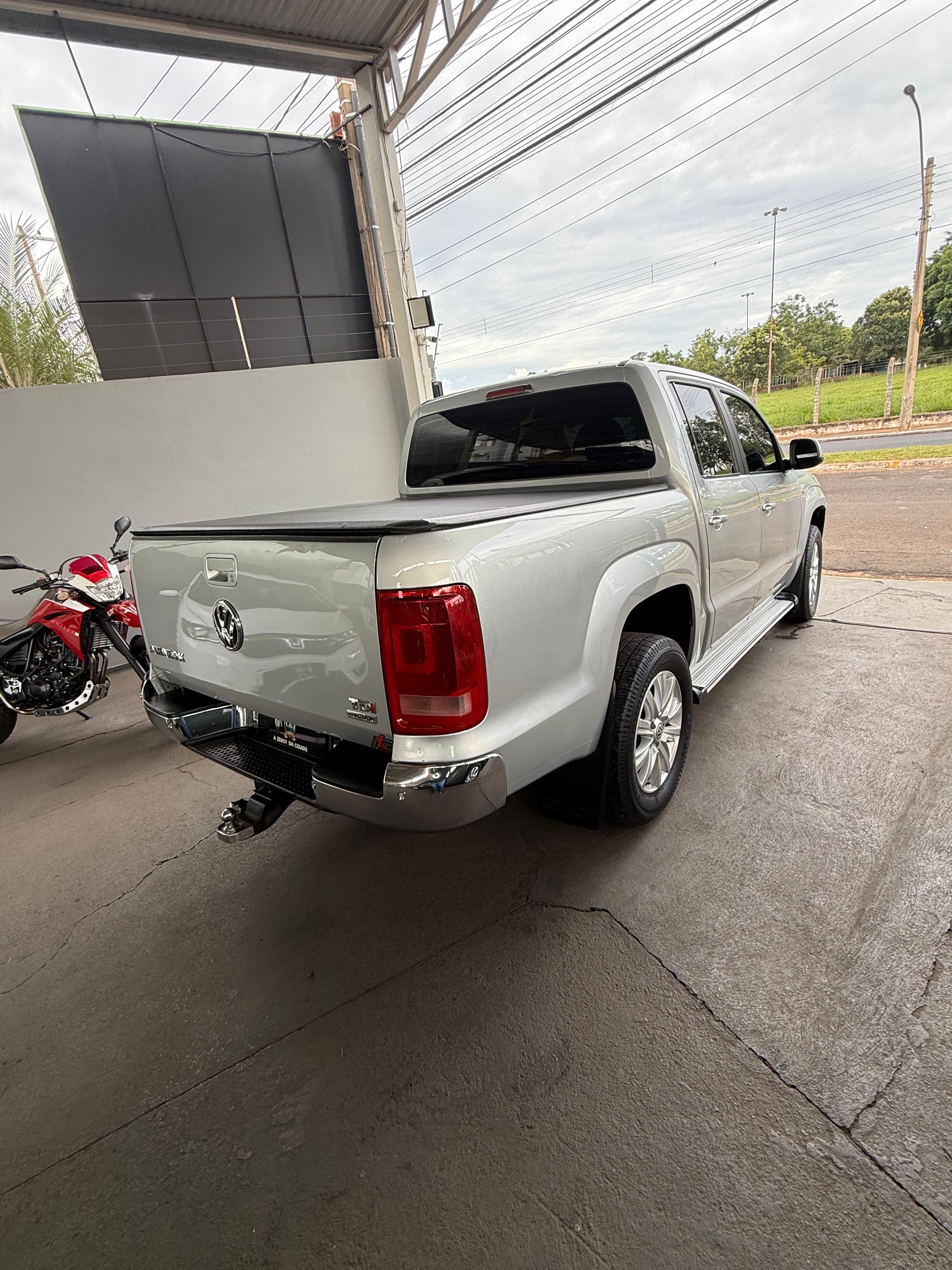 VOLKSWAGEN Amarok - miniatura 8