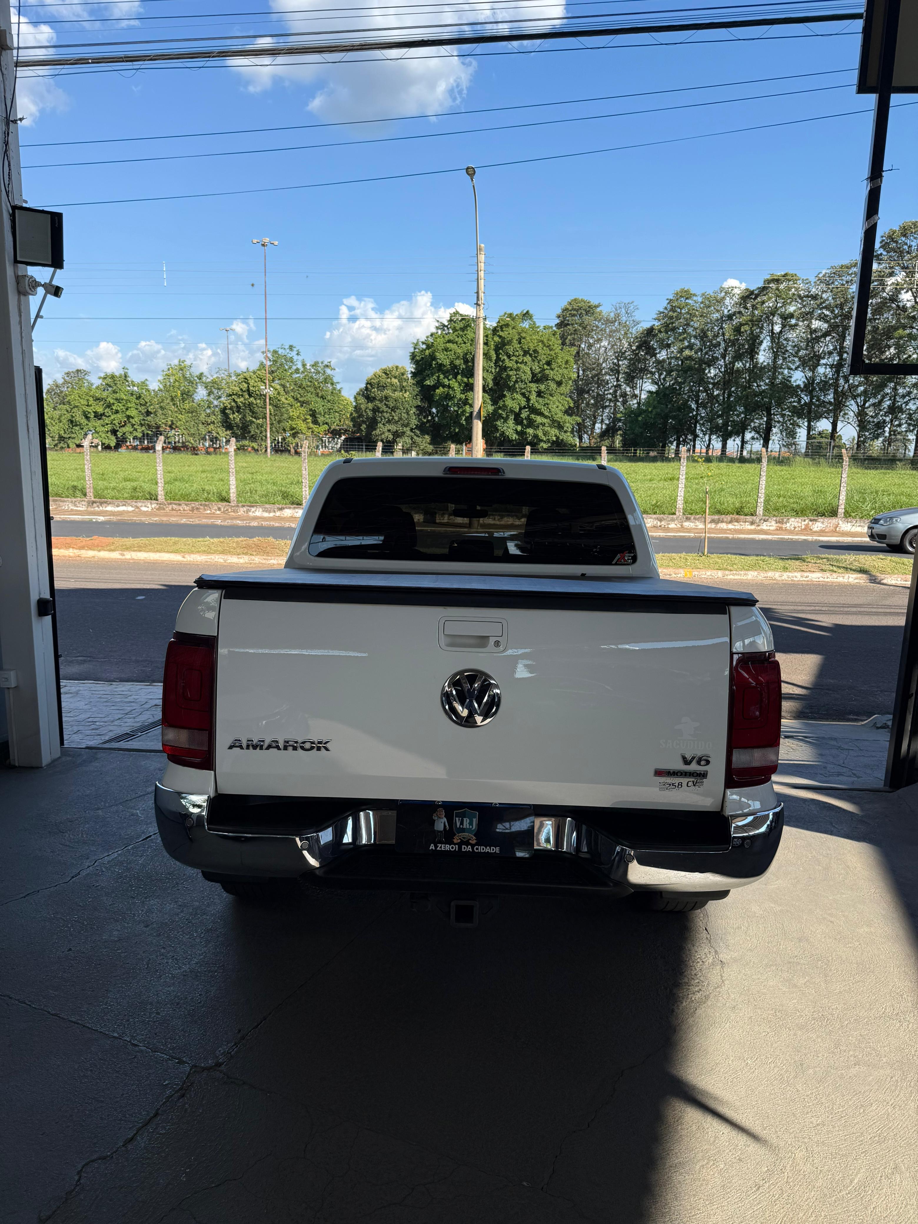 VOLKSWAGEN Amarok - miniatura 9