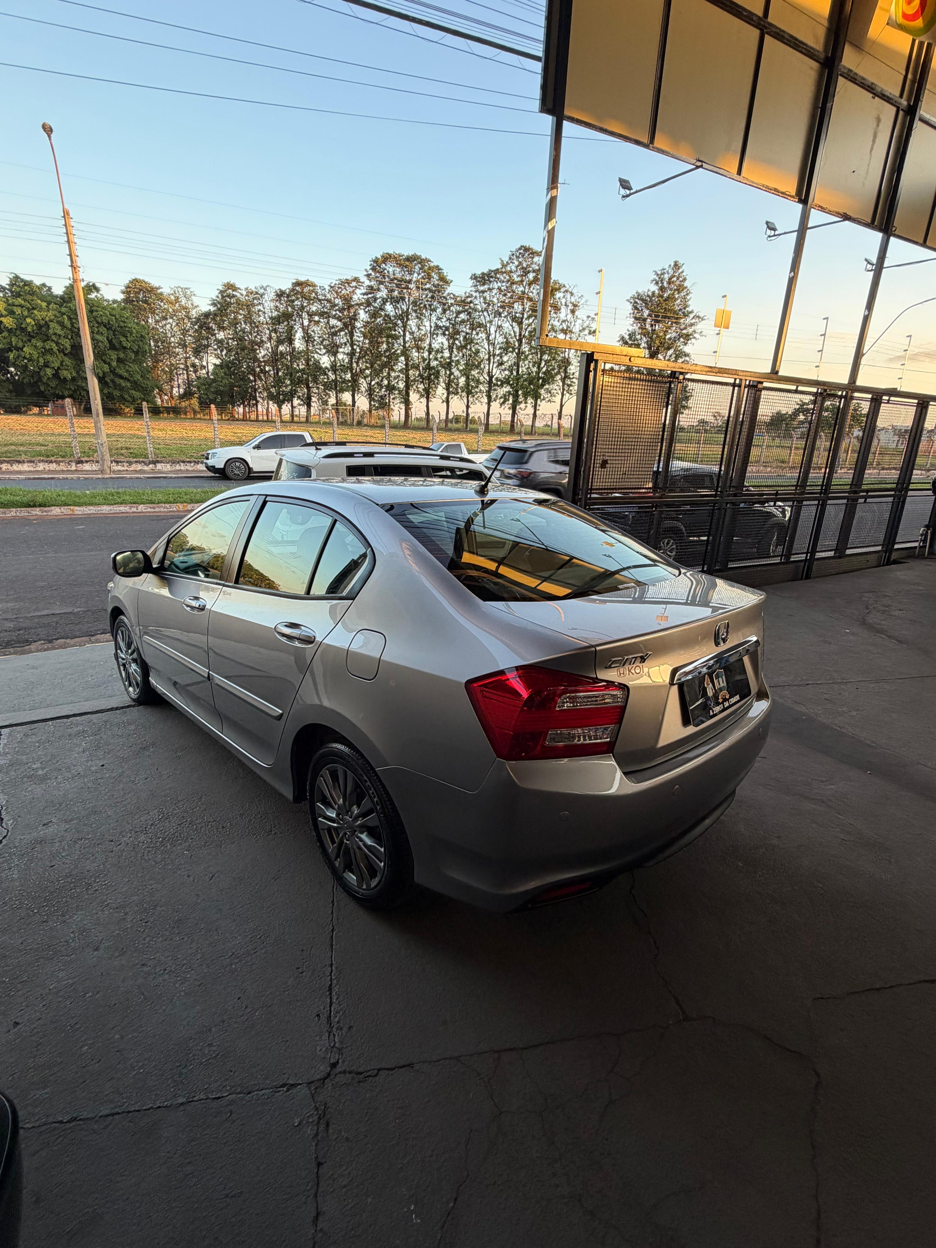 HONDA City Sedan - miniatura 10