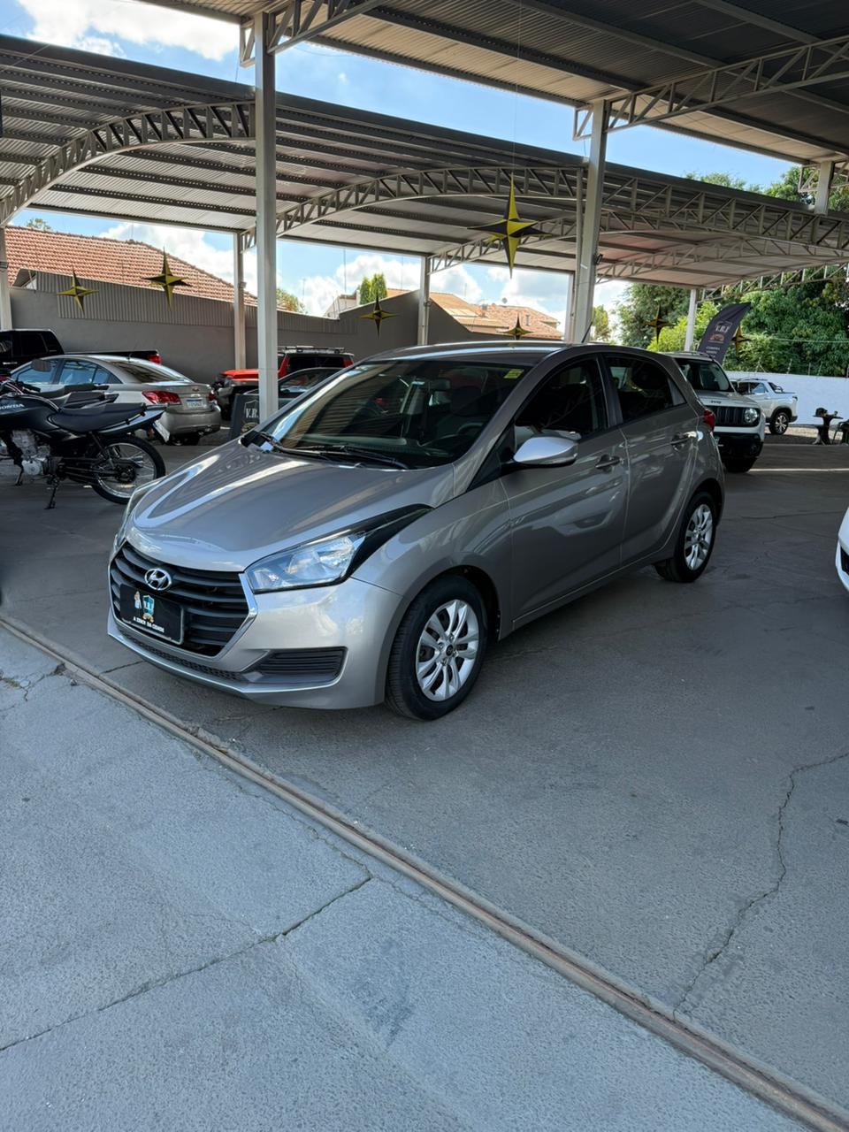 HYUNDAI HB20 - miniatura 3